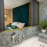 Five Elements Luxury Alojamento de Acomodação e Pequeno-almoço