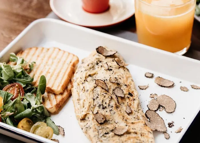 Five Elements Luxury Bed & Breakfast 4*