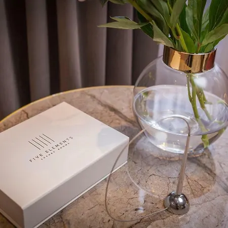 krevet i doručak Five Elements Luxury 4*