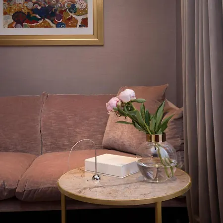 Five Elements Luxury Split