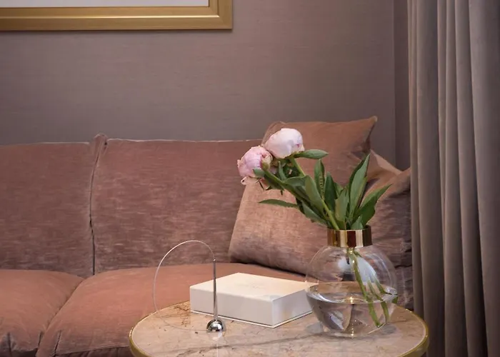 Five Elements Luxury Split